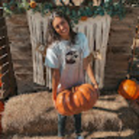 Meet your Posher, Paige - Picture 1 of 1